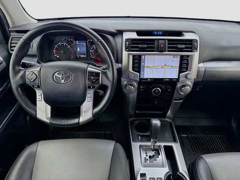 Used 2021 Toyota 4Runner SR5 Premium w/ Moonroof Package RWD image 15