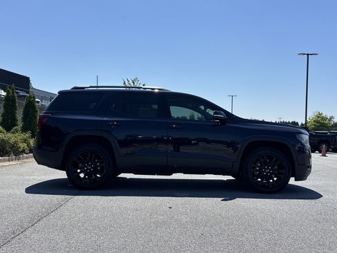 Used 2022 GMC Acadia SLT w/ Elevation Edition FWD image 11