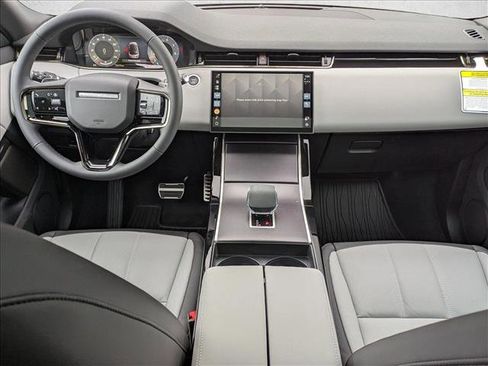 New 2026 Land Rover Range Rover Evoque Dynamic SE image 15