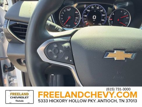 Used 2023 Chevrolet Traverse High Country FWD image 30