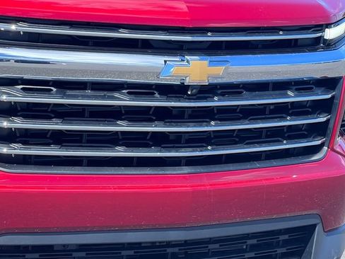New 2026 Chevrolet Traverse LT w/ Driver Confidence Package AWD/4WD image 40