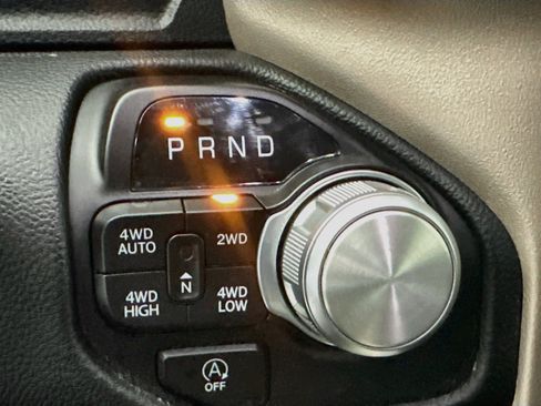 Used 2022 RAM 1500 Laramie AWD/4WD image 23