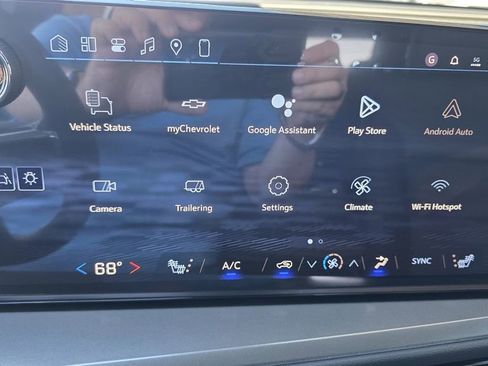 New 2026 Chevrolet Traverse LT w/ Sun and Wheel Package image 23