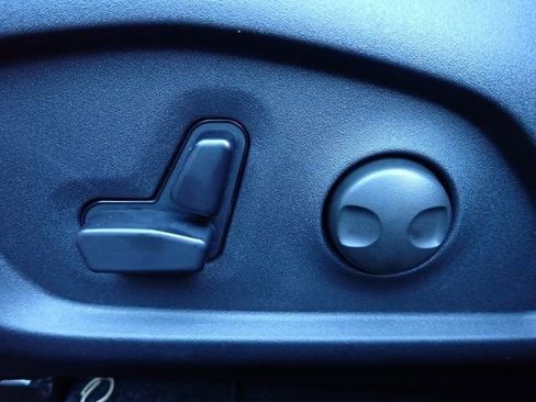 New 2026 Jeep Compass Limited image 17