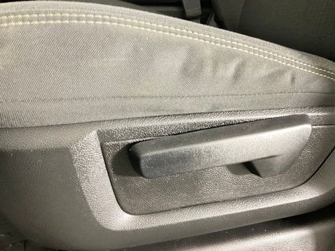 Used 2024 RAM 2500 Tradesman w/ Chrome Appearance Group image 27