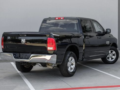 Used 2022 RAM 1500 Classic SLT RWD image 11