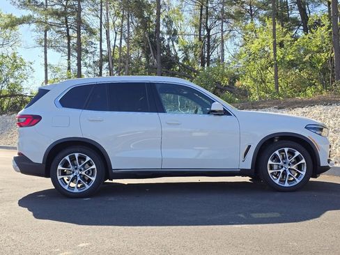 Used 2023 BMW X5 xDrive40i w/ Premium Package AWD/4WD image 30