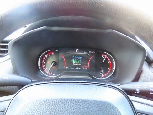 Used 2024 Toyota RAV4 LE image 29