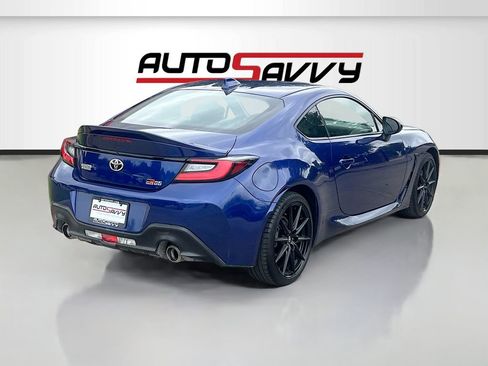 Used 2024 Toyota GR86 Premium RWD image 7