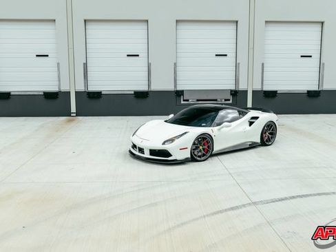 Used 2018 Ferrari 488 GTB RWD image 47