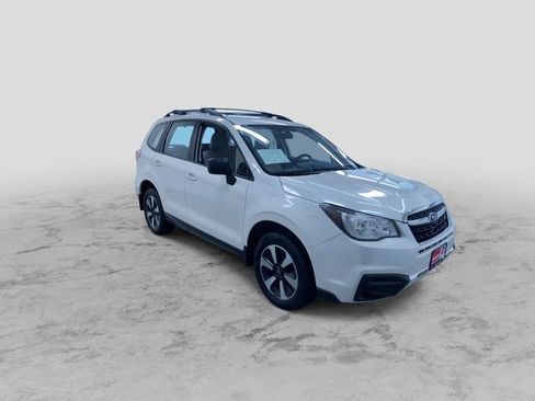 Used 2018 Subaru Forester 2.5i w/ Protection Package #1 AWD/4WD image 3