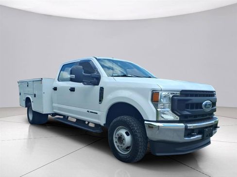 Used 2020 Ford F350 XL w/ Power Equipment Group AWD/4WD image 3