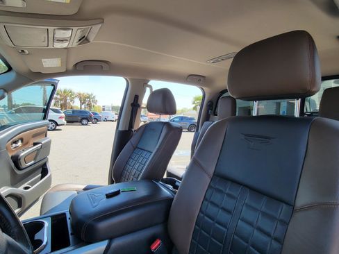 Used 2017 Nissan Titan Platinum Reserve image 30