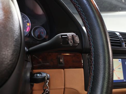 Used 2002 BMW M5 RWD image 68