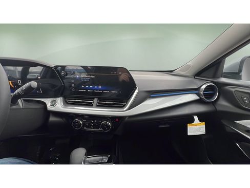 New 2026 Chevrolet Trax LT FWD image 17