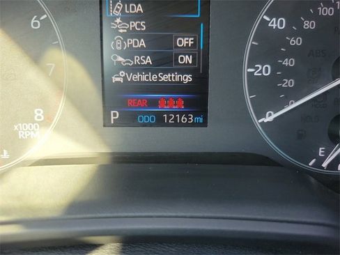 Used 2025 Toyota Corolla LE image 17