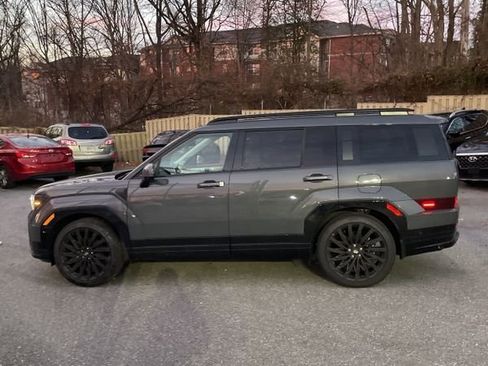 Used 2025 Hyundai Santa Fe Calligraphy image 3