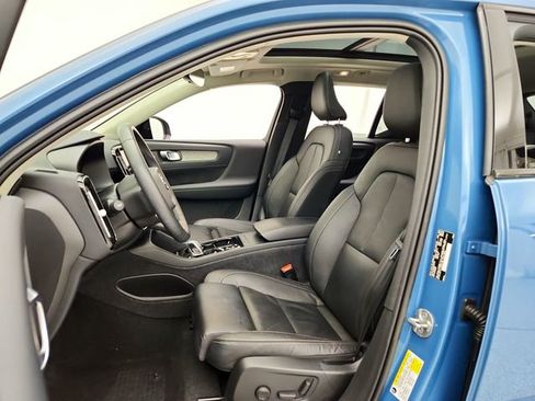 Used 2023 Volvo XC40 B5 Plus w/ Climate Package AWD/4WD image 21