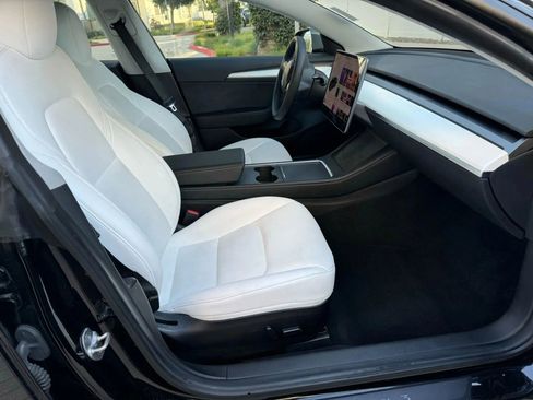 Used 2023 Tesla Model 3 Standard Range image 13