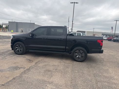 Used 2022 Ford F150 Lightning Lariat w/ Equipment Group 511A High AWD/4WD image 8
