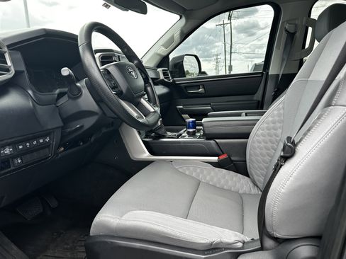 Used 2024 Toyota Tundra SR5 w/ SR5 Convenience Package AWD/4WD image 10