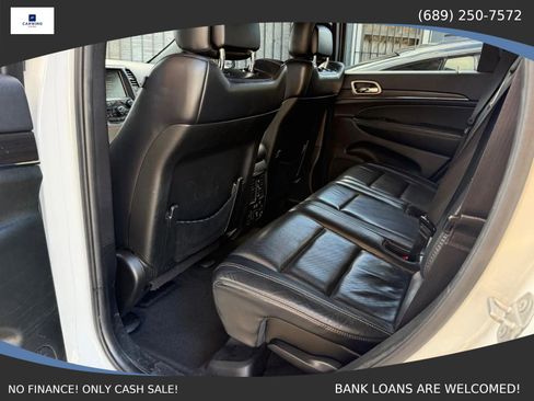 Used 2015 Jeep Grand Cherokee Limited w/ Luxury Group II image 10