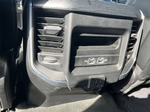 Used 2024 RAM 1500 Laramie AWD/4WD image 18