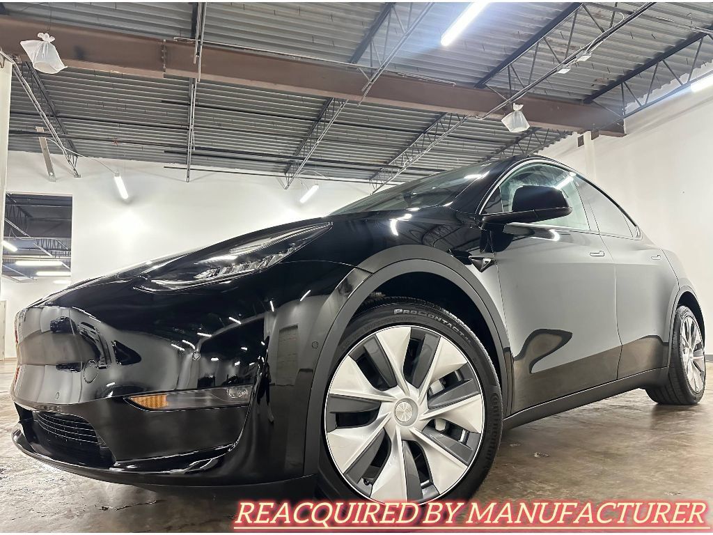 Used 2021 Tesla Model Y Long Range AWD/4WD image 1