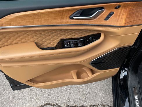 Used 2025 Jeep Grand Cherokee Summit image 10