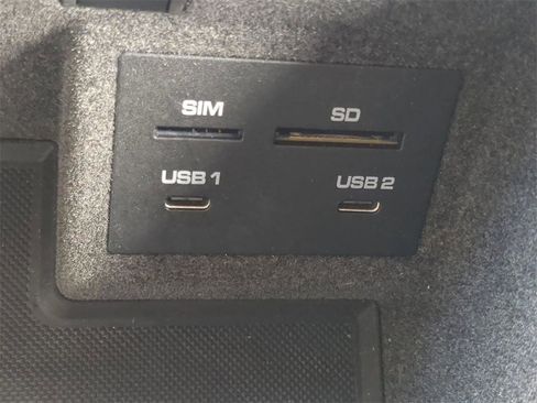 Used 2021 Porsche Macan image 23