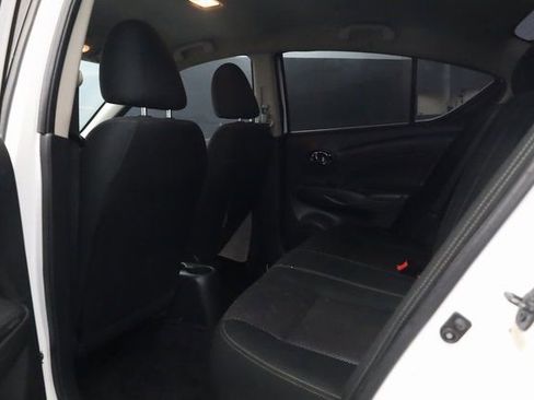 Used 2018 Nissan Versa SV image 18