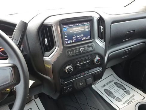 Used 2020 Chevrolet Silverado 1500 Custom Trail Boss w/ Custom Convenience Package AWD/4WD image 24