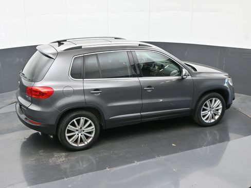 Used 2014 Volkswagen Tiguan SEL AWD/4WD image 31