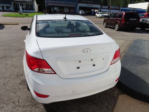 Used 2017 Hyundai Accent SE FWD image 5
