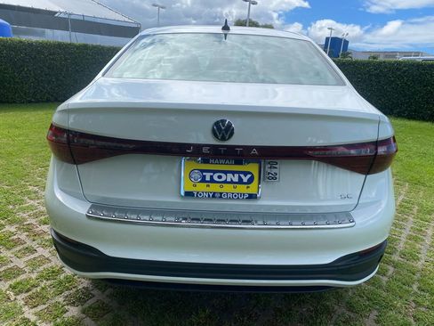 New 2026 Volkswagen Jetta SE FWD image 24