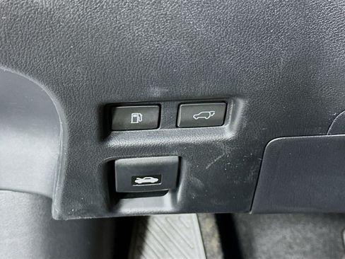 New 2025 Lexus UX 300h AWD image 10