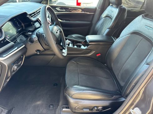 Certified 2022 Jeep Grand Cherokee Trailhawk w/ Luxury Tech Group III AWD/4WD image 26