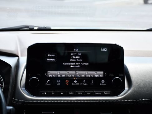 Used 2023 Nissan Rogue SL w/ SL Premium Package FWD image 29