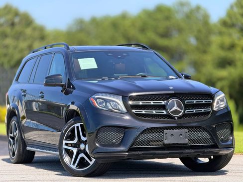 Used 2017 Mercedes-Benz GLS 550 4MATIC w/ Driver Assistance Package image 4