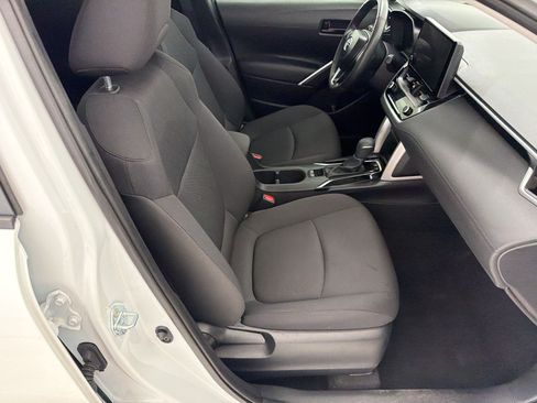 Used 2024 Toyota Corolla Cross LE FWD image 22