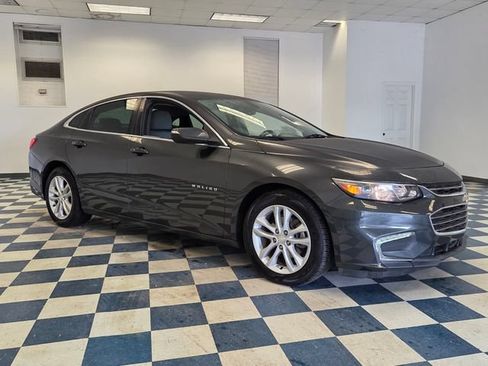 Used 2016 Chevrolet Malibu LT FWD image 1