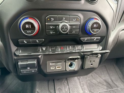 Used 2021 Chevrolet Silverado 3500 LTZ w/ Gooseneck/5TH Wheel Package image 19