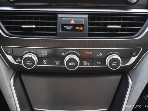 Used 2018 Honda Accord EX image 26