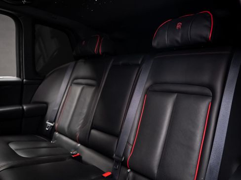 Used 2022 Rolls-Royce Cullinan w/ Technology Package AWD/4WD image 70
