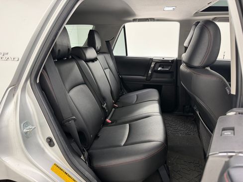 Used 2021 Toyota 4Runner TRD Off-Road Premium w/ Moonroof Package AWD/4WD image 35