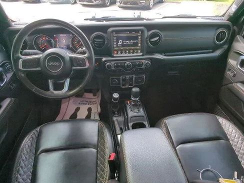 Certified 2022 Jeep Wrangler Unlimited Sahara AWD/4WD image 14