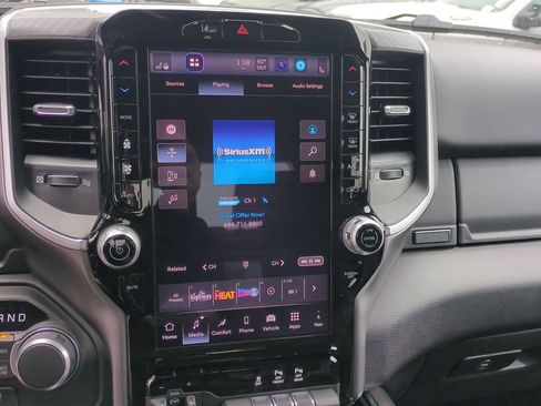 New 2026 RAM 1500 4x4 Crew Cab image 22