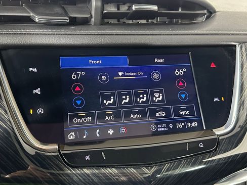 Used 2022 Cadillac XT6 Premium Luxury w/ Technology Package AWD/4WD image 18