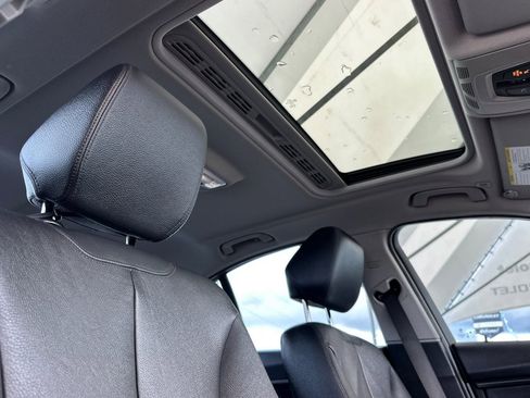 Used 2013 BMW 328i Sedan RWD image 16