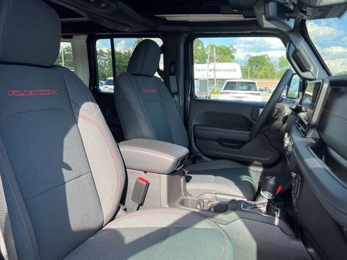 New 2024 Jeep Wrangler Unlimited Rubicon w/ Technology Group image 23